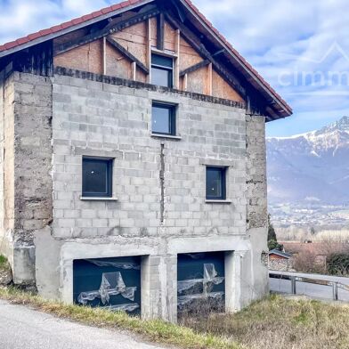Appartement 4 pièces 152000 €
