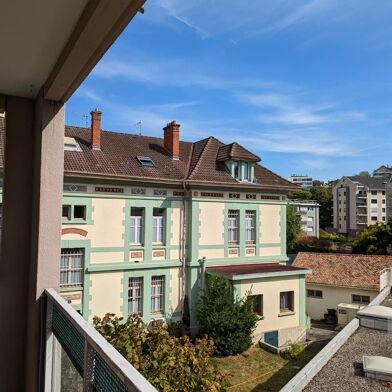 Appartement 4 pièces 1170 €