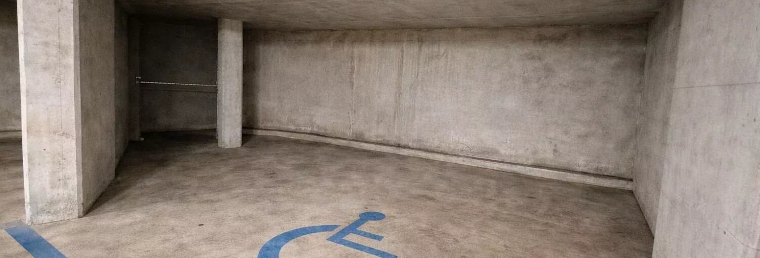 Garage  32 m² à vendre à Antibes (06600)