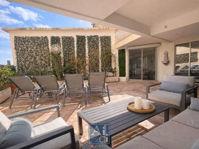 Cannes Banane – 143 m² – 5 chambres – Terrasse 50 m² — photo du bien