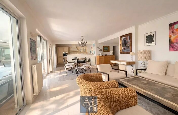 Cannes Banane – 143 m² – 5 chambres – Terrasse 50 m² — photo 3