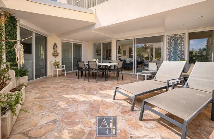 Cannes Banane – 143 m² – 5 chambres – Terrasse 50 m² — photo 4