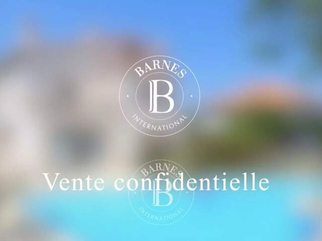Vente - Aubagne - Villa 300m2 - Piscine - Terrain 5000m2 — photo du bien