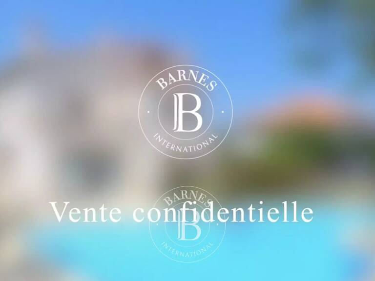 Vente - Aubagne - Villa 300m2 - Piscine - Terrain 5000m2 — photo 1