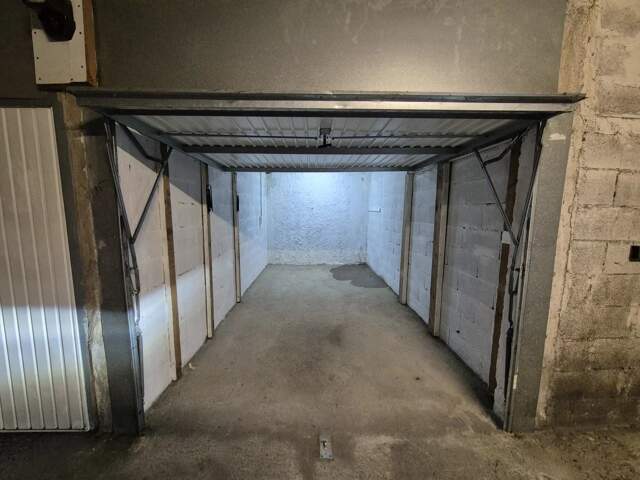 GARAGE FERME - PASTEUR - AV COLONEL GASSIN — photo du bien