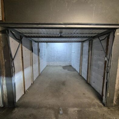 Garage  30000 €