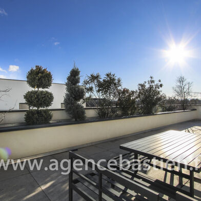 Appartement 5 pièces 945000 €