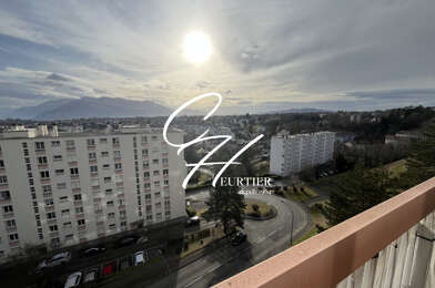 Appartement 4 pièces 895 €