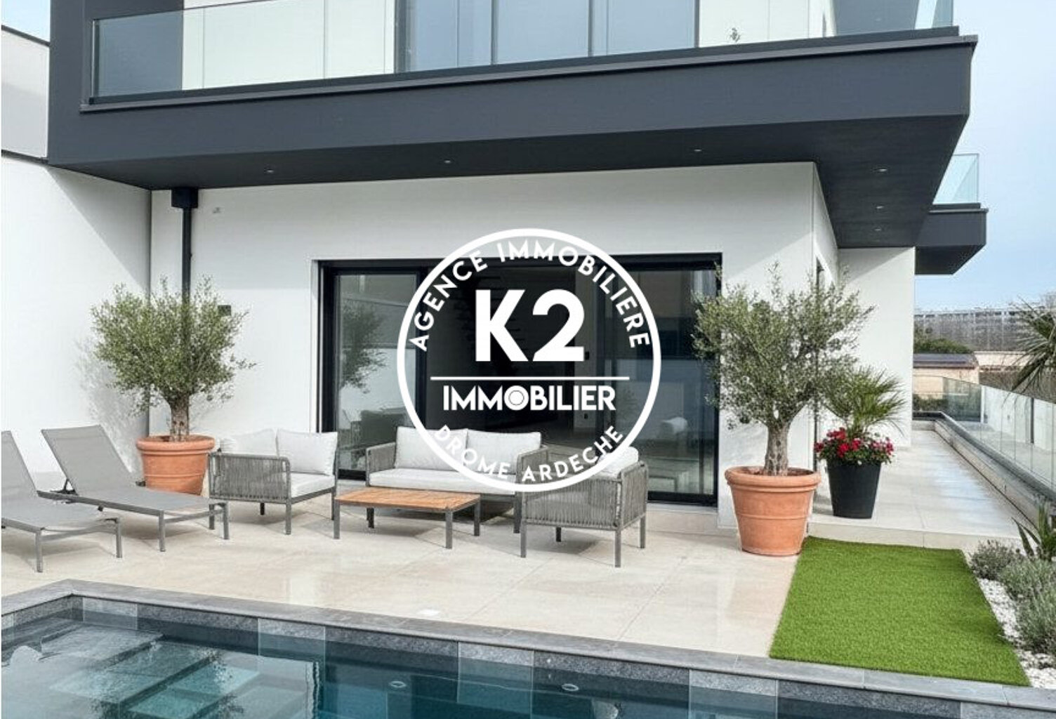VILLA 168 M² - GARAGE 60 M² - PISCINE — photo 1