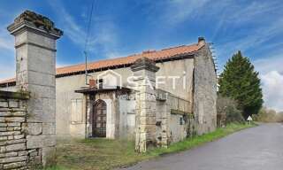 Maison  260 m² à vendre à Jauldes (16560)