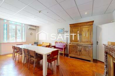 Bureau 10 pièces 850000 €