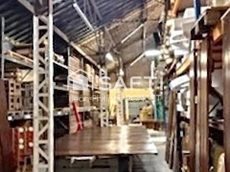 Batiment commercial industriel libre en 2027 — photo 1