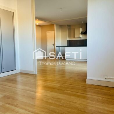 Appartement 4 pièces 122000 €