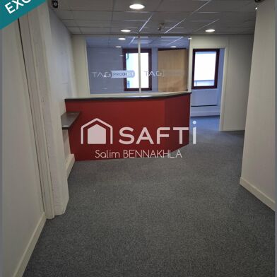 Bureau 5 pièces 240000 €