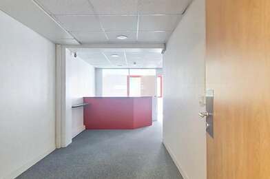 Bureau 5 pièces 240000 €