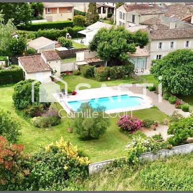 Maison 8 pièces 499000 €