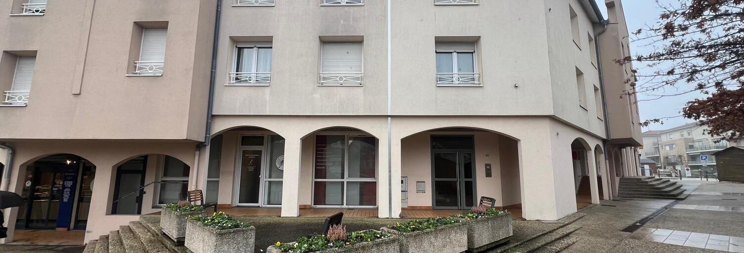 Commerce  133 m² à louer à La Tour-de-Salvagny (69890)