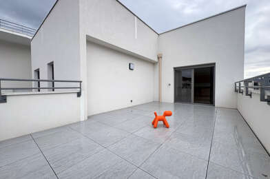 Appartement 5 pièces 1384 €