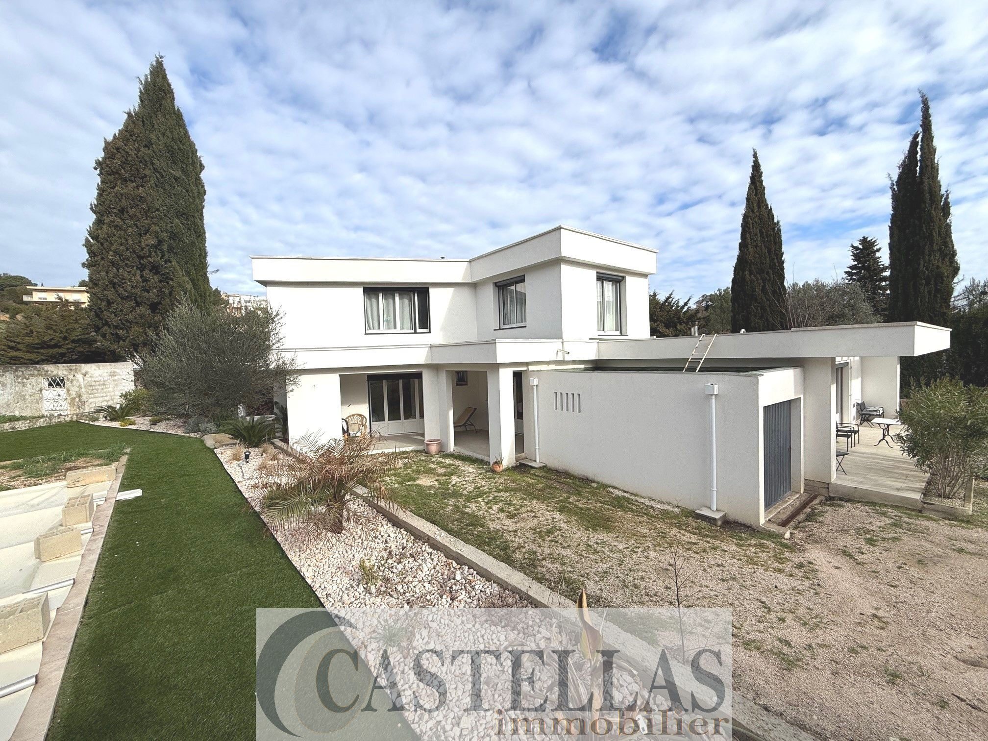 Villa / Maison 6 pièces  à vendre Carnoux-en-Provence 13470