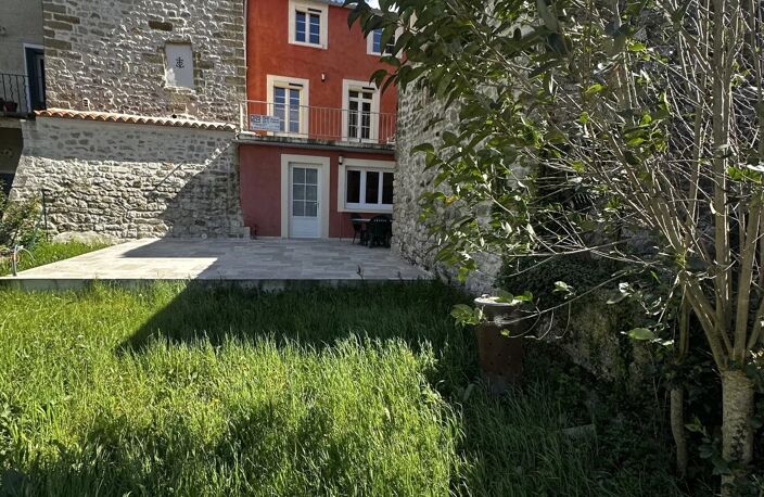 vaste maison de village  257m2 ,avec exterieur, tres calme. — photo 3