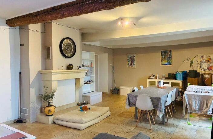 vaste maison de village  257m2 ,avec exterieur, tres calme. — photo 4