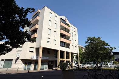 Appartement 3 pièces 273400 €