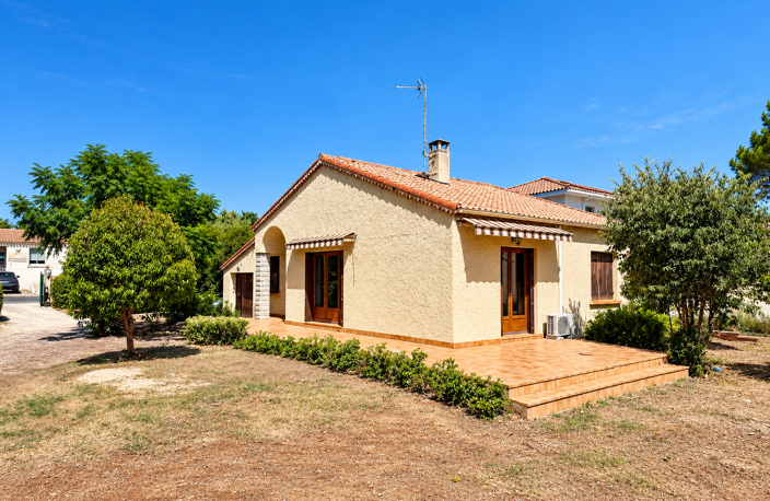 villa plain pied de 85 m2 a rénover sur 1076 m2  de terrain — photo 4