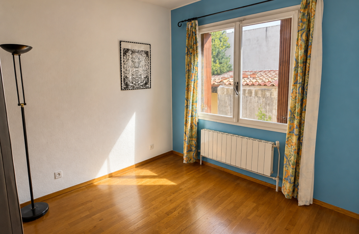 villa plain pied de 85 m2 a rénover sur 1076 m2  de terrain — photo 5