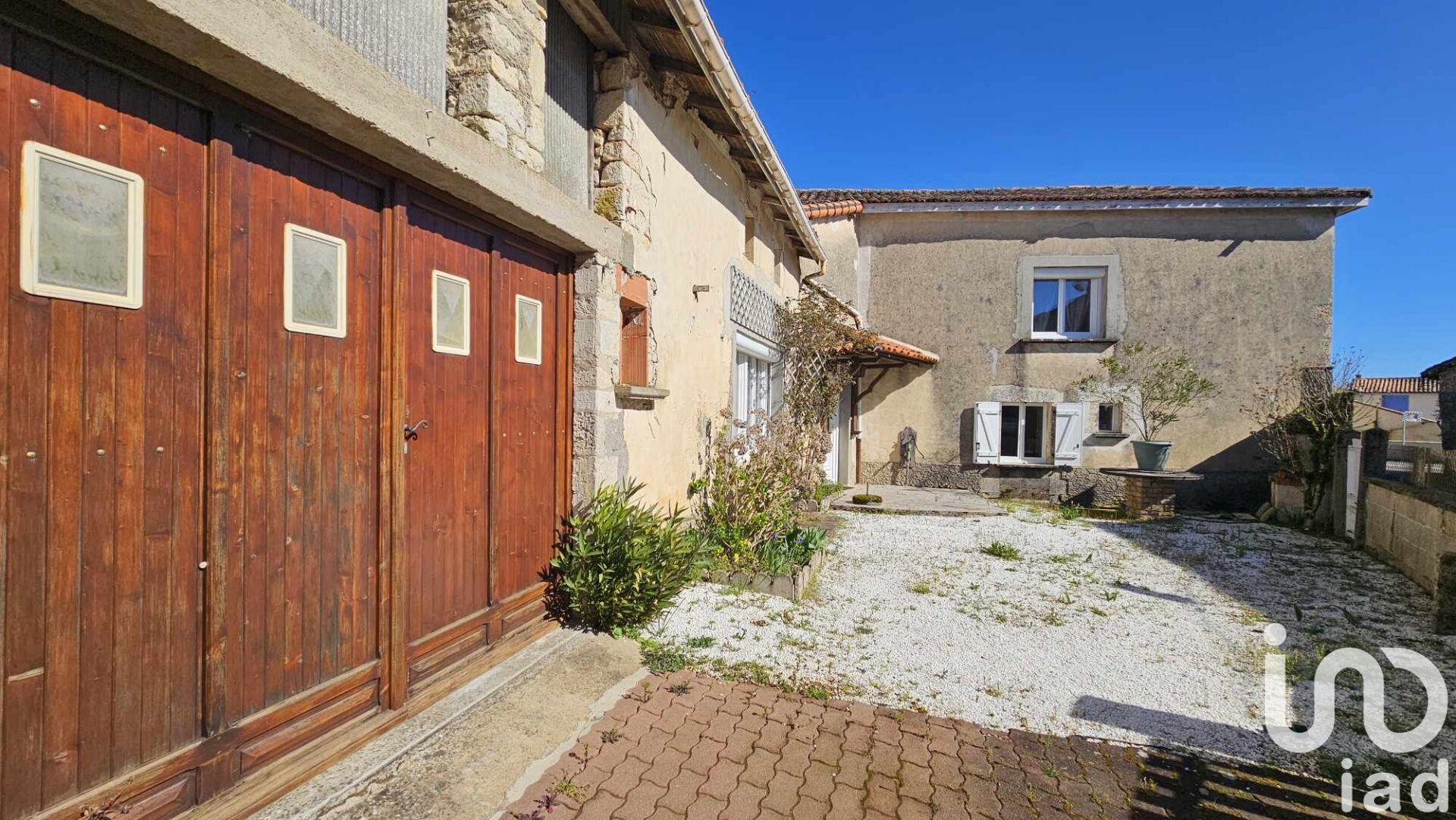 Montjean - 126m² - 7p. - 5ch.