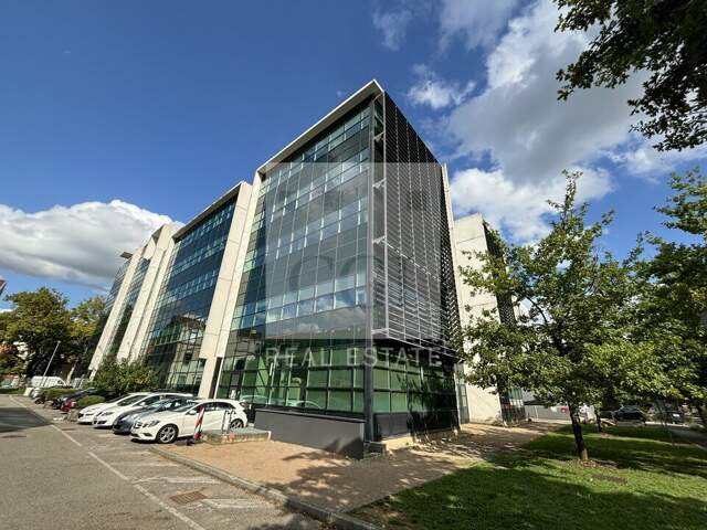 BUREAUX à LOUER — photo du bien