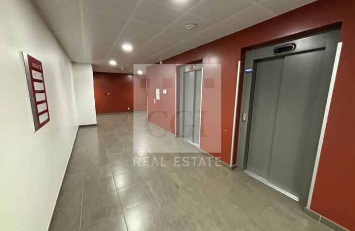 BUREAUX à LOUER — photo 4