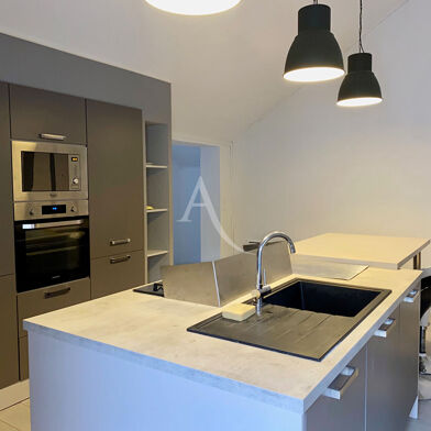 Maison 5 pièces 860 €