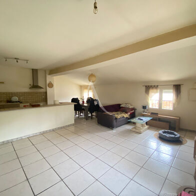 Appartement 3 pièces 126000 €