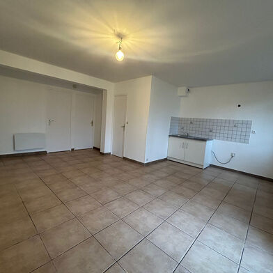 Appartement 3 pièces 760 €