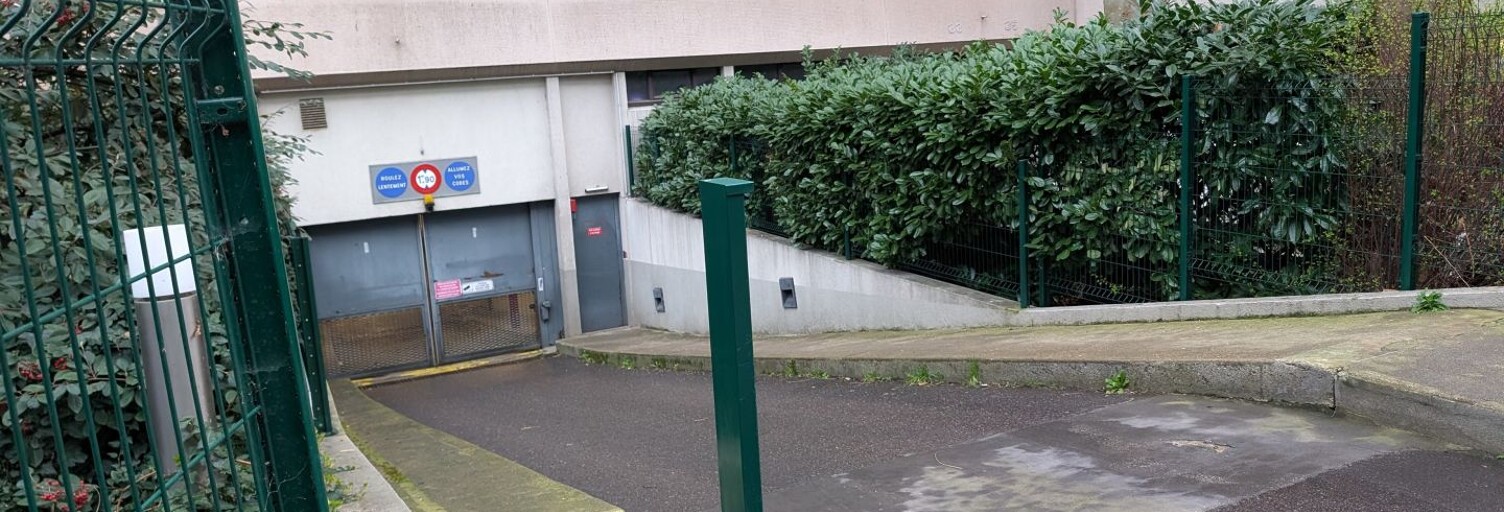 Garage  10 m² à vendre à Paris 20 (75020)