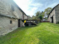A VENDRE - CHARMANT PETIT CORPS DE FERME A RENOVER - LEVEZOU — photo 4