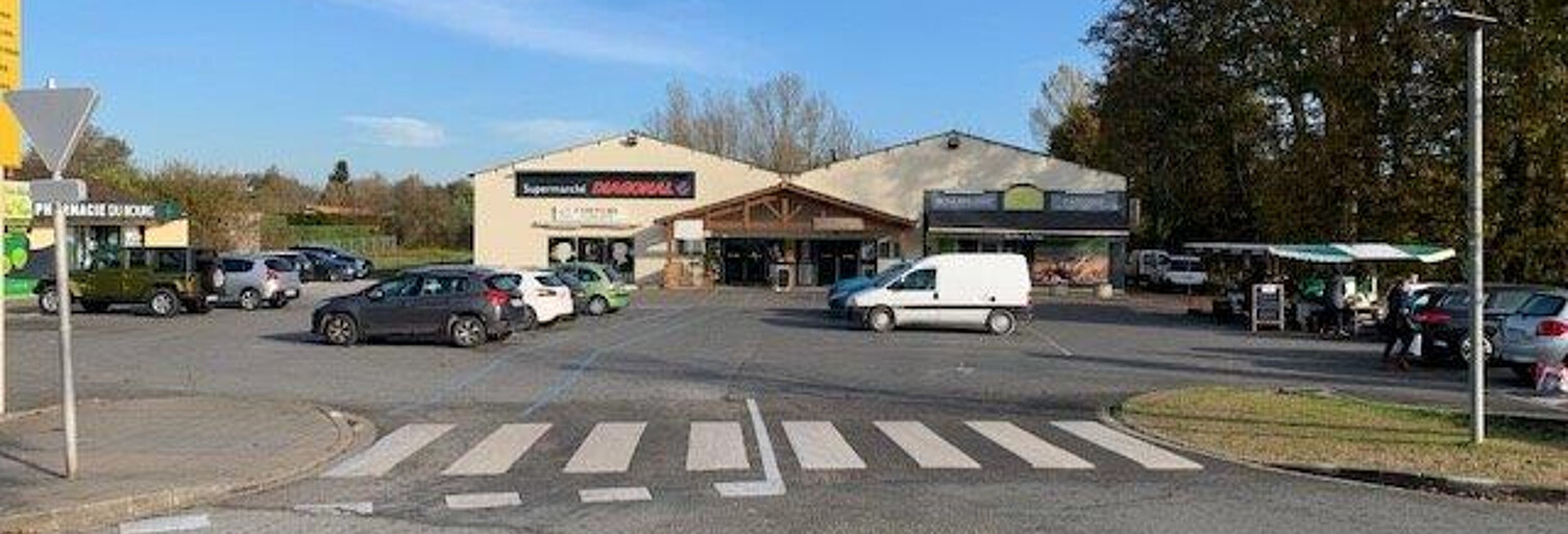 Immeuble  1500 m² à vendre à Izon (33450)