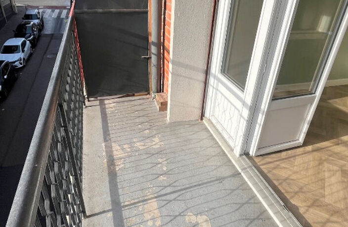 Appartement Rouen 4 pièce(s) 75.22 m2 avec balcons + grenier — photo 3