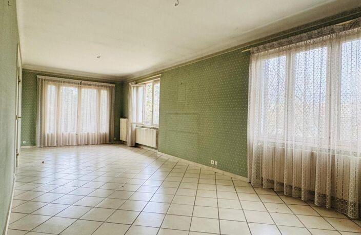 CENTRE DE CHASSE-SUR-RHÔNE  MAISON INDIVIDUELLE À RÉINVENTER  TERRAIN RARE DE 794 M²  SOUS-SOL COMPLET  FORT POTENTIEL D'AGRANDISSEMENT — photo 5