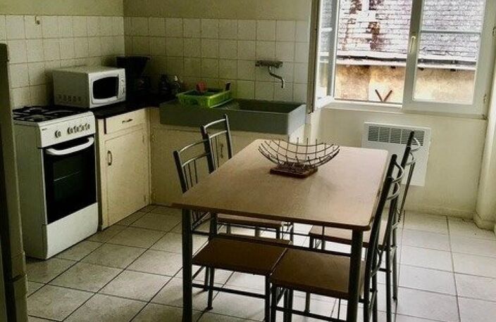Murs commerciaux de 35 m² et appartement au dessus de 59 m² — photo 2