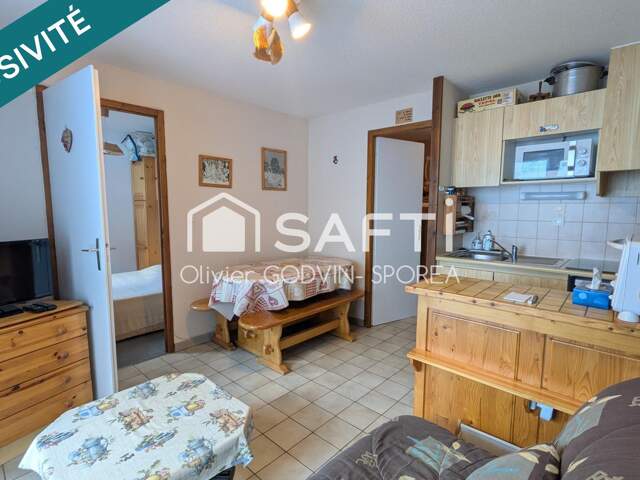 Appartement 2 Pièces avec balcon exposé plein Sud au pied des pistes — photo du bien