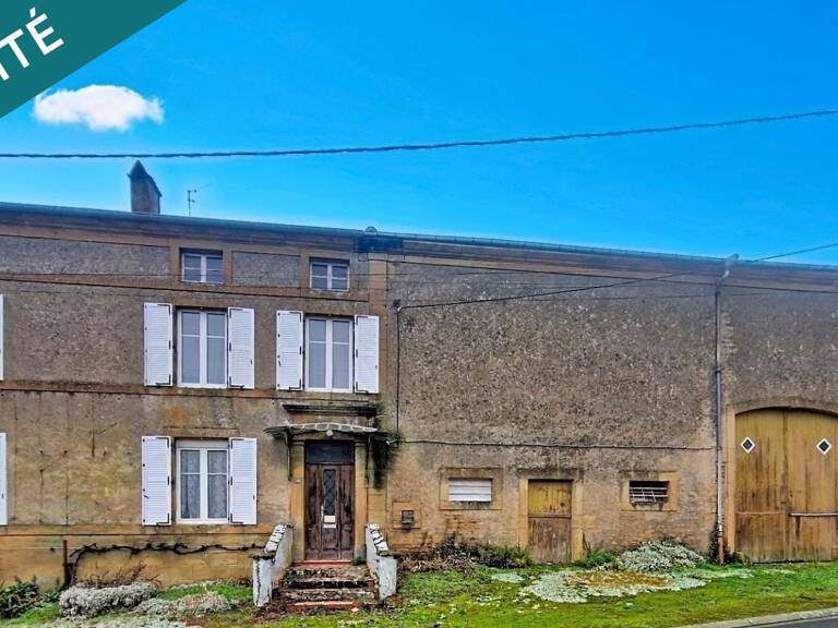 Bâtisse à restaurer de 220m2  avec écurie et d'une dépendance ! — photo 1