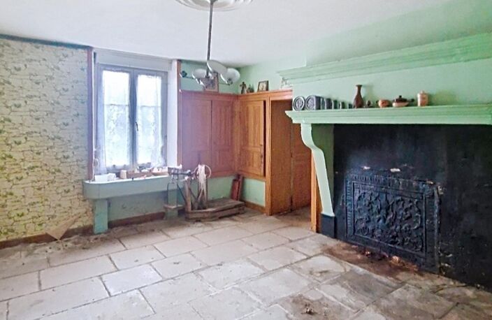 Bâtisse à restaurer de 220m2  avec écurie et d'une dépendance ! — photo 3