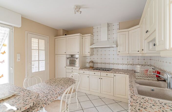 Maison en pierre de 3 pièces principales — photo 5