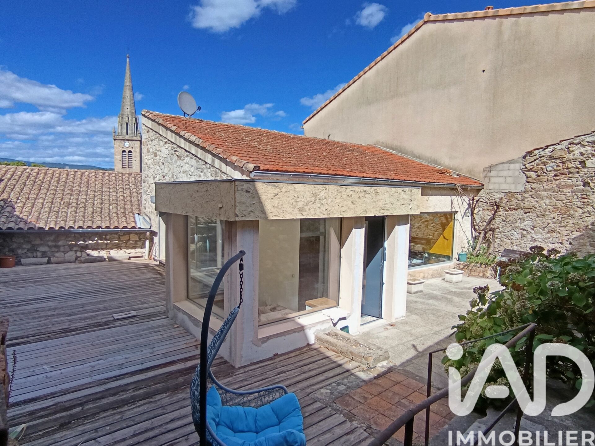 Les-Vans - 218m² - 4p. - 2ch.