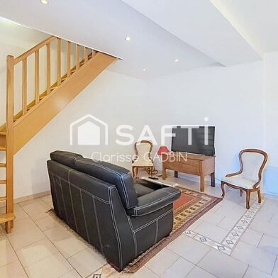 Maison 2 pièces 74000 €