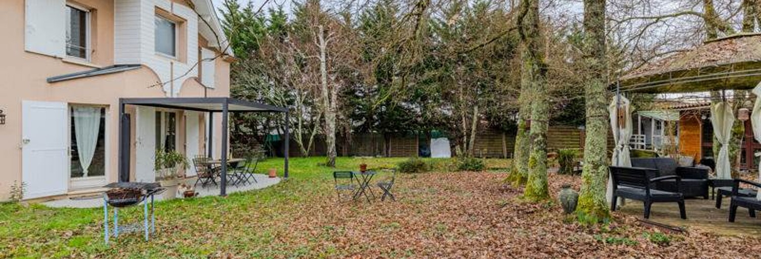 Maison 5 Pièces 126 m² à vendre à Saint-Denis-de-Pile (33910)