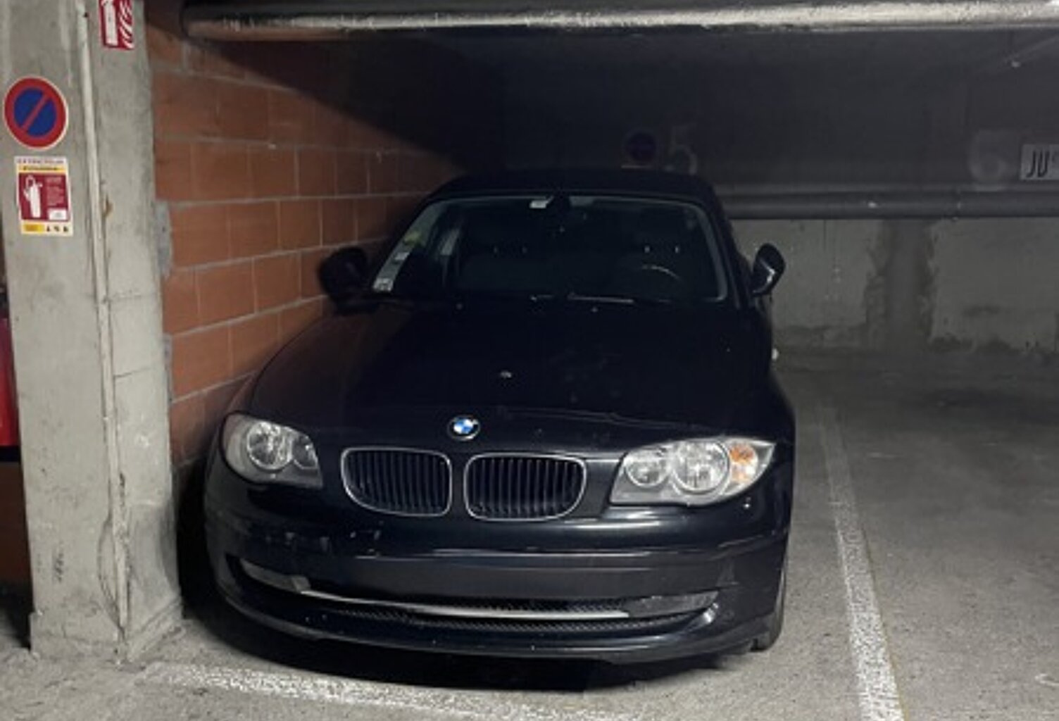 Place dans un garage collectif de 0 pièces principales — photo 1