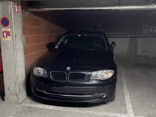 Place dans un garage collectif de 0 pièces principales — photo du bien