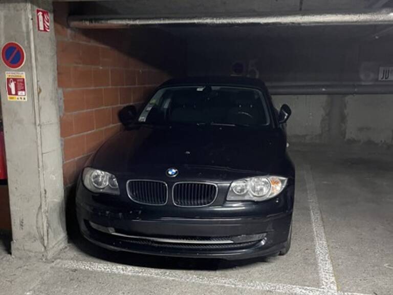 Place dans un garage collectif de 0 pièces principales — photo 1